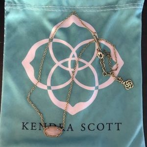 Kendra Scott necklace